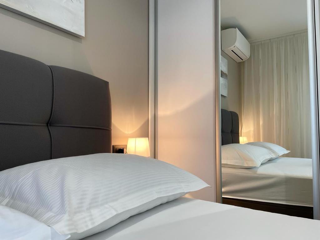 Apartment Linda With Panoramic Sea View Makarska Buitenkant foto